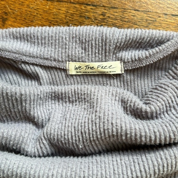 Free people off shoulder top - Picture 2 of 5